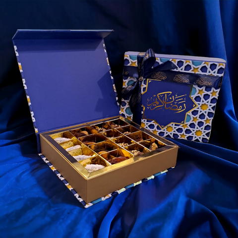 Premium Islamic Motif Ramadan Gift Box-16 pcs